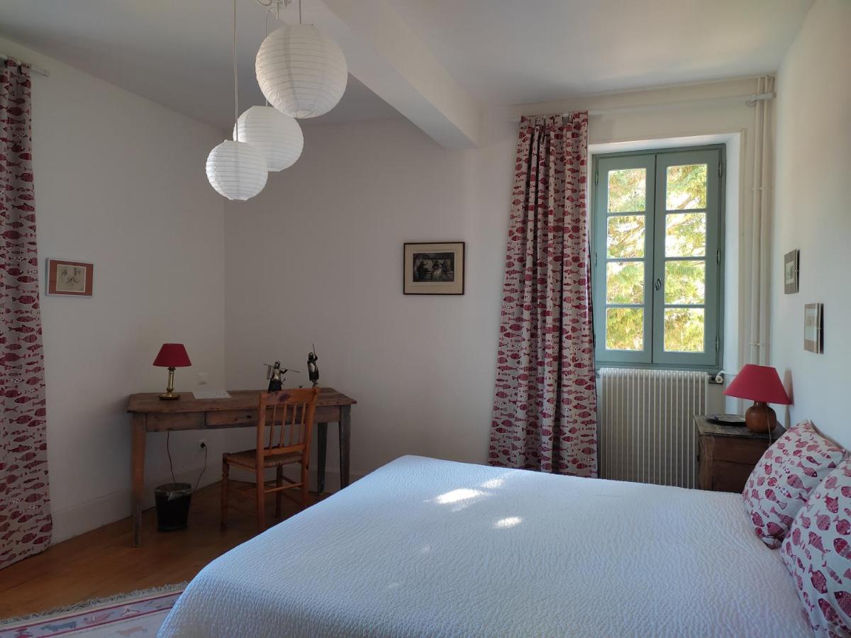 Le Logis Du Pradet Bed & Breakfast Moncrabeau Exterior photo